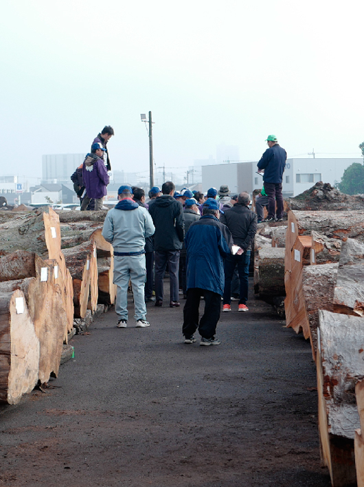 相互筑波銘木市場